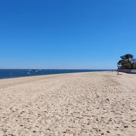 Apartment Awesome Studio In With House Sea View Arcachon