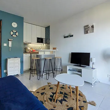 Awesome Studio In With House Sea View Apartment