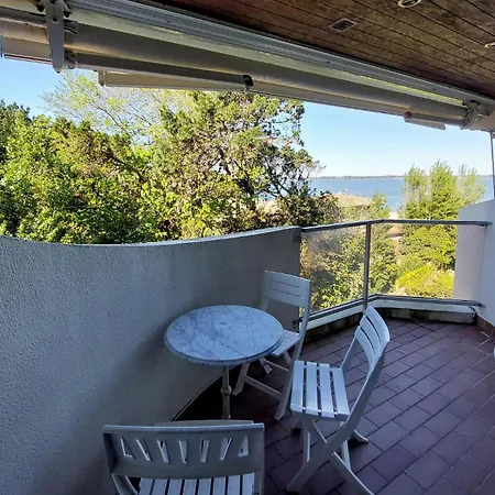 Awesome Studio In With House Sea View Apartment *